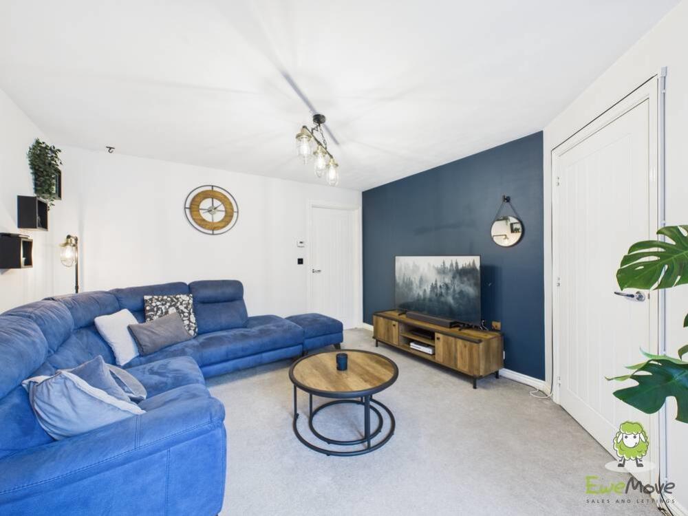 55 Rotary Way, Shavington, Crewe photo 4