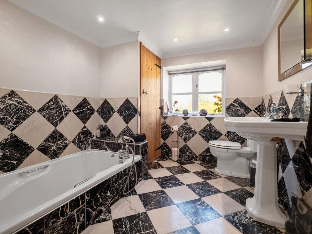 Additional image 16 of Whitley Hill, Henley-in-Arden, Warwickshire B95 5DL