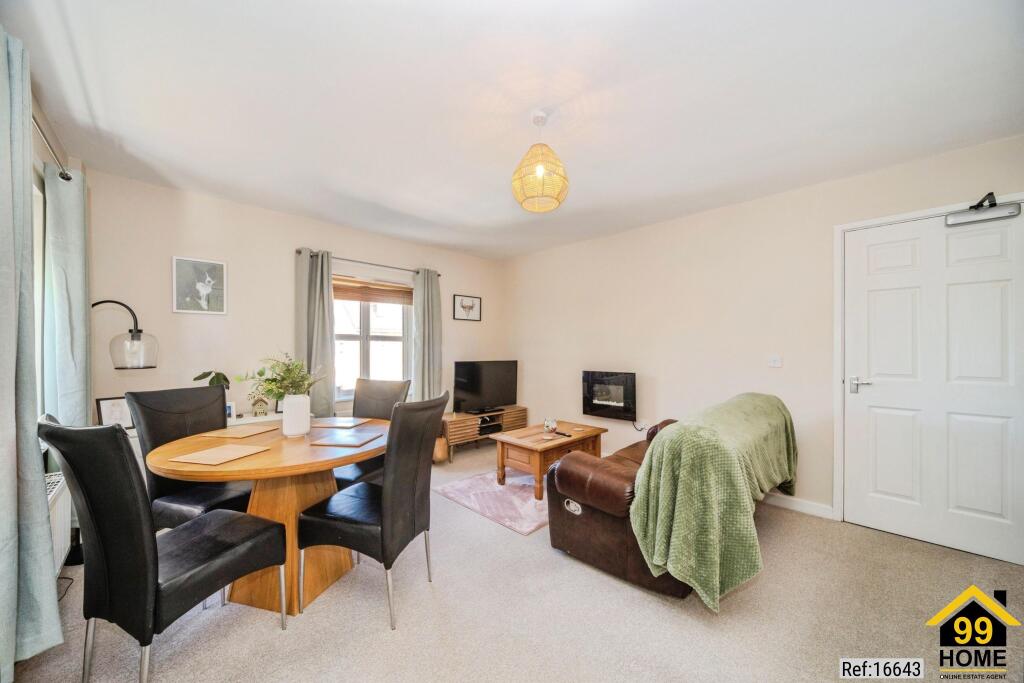 Charterhouse Close, Brackley, NN13 photo 4