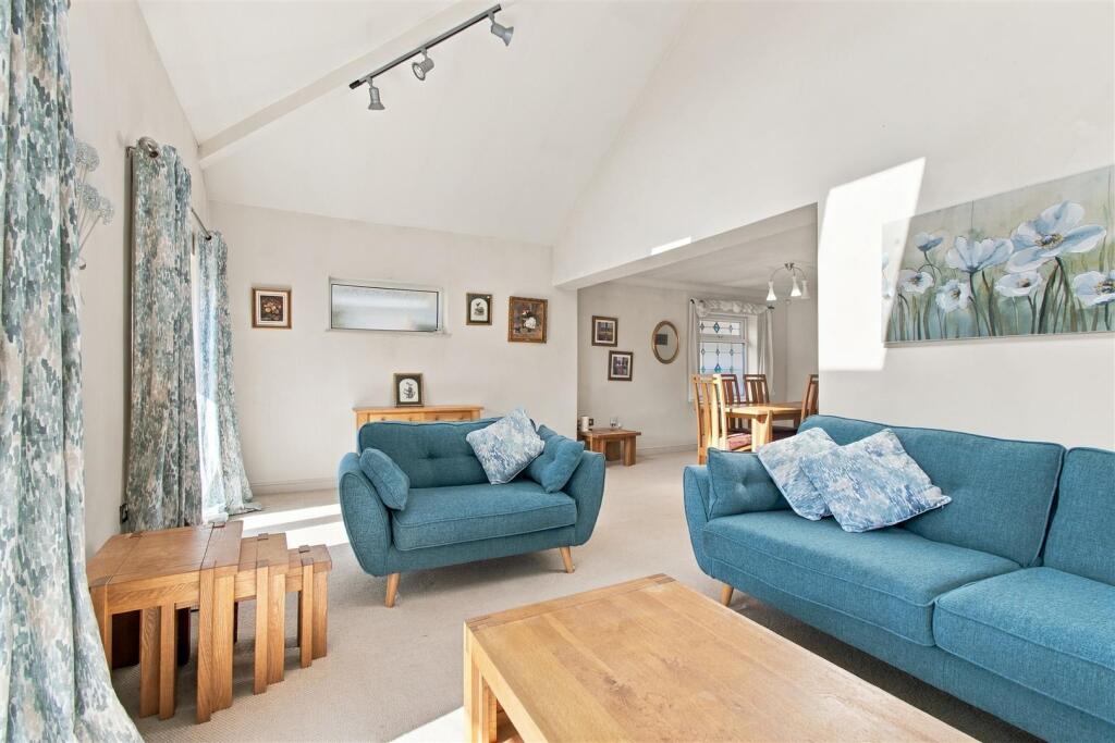 House in York - View 3