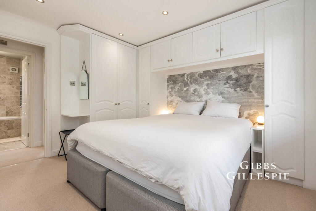 House in Harrow - View 3