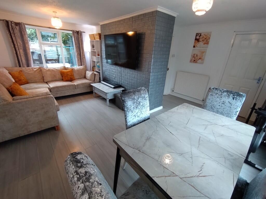 House in Staffordshire Moorlands, Biddulph - View 4