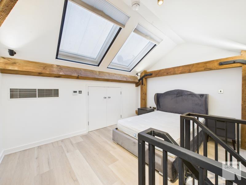Apartment in Manchester - More