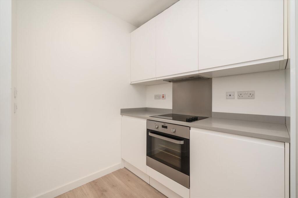 Apartment in London - View 4