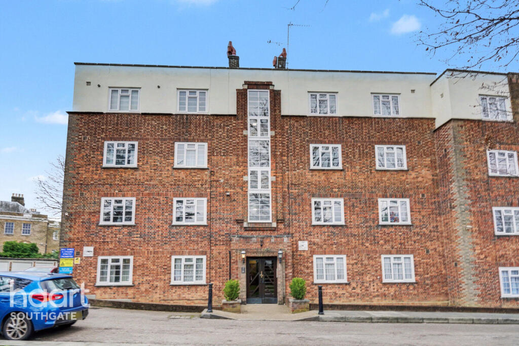 Main image of property: High Street, London
