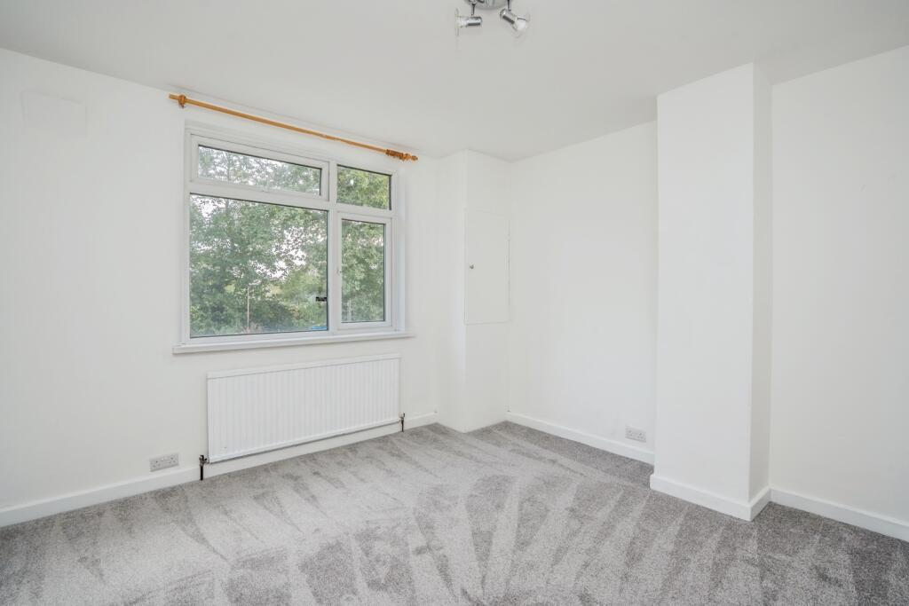 House in Fareham, Hampshire - More