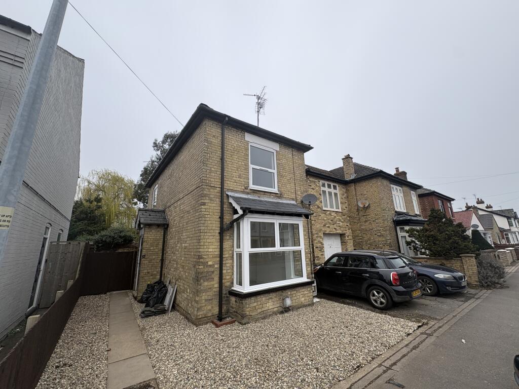 Main image of property: Darthill Road, March