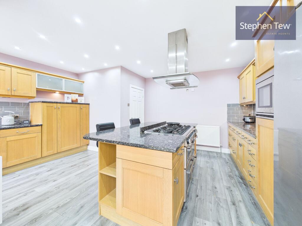 House in Blackpool, Marton - More
