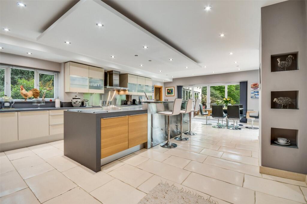 Riffhams Chase, Little Baddow, Chelmsford, CM3 - View 6