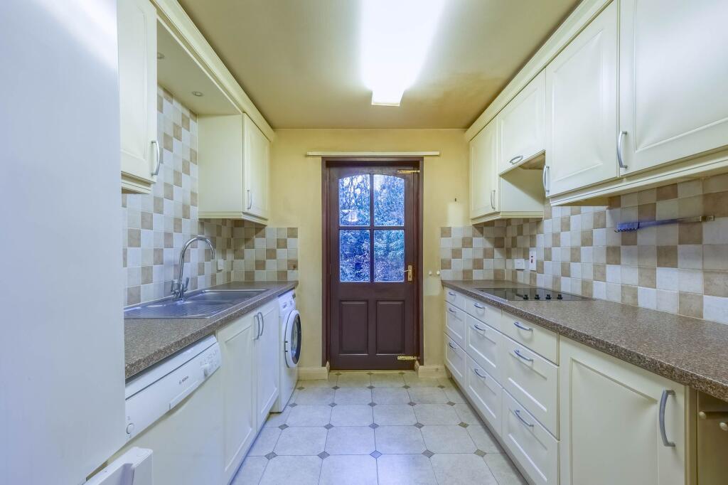 Apartment in Lancaster - View 3