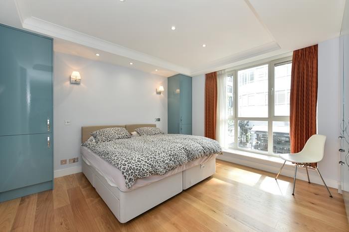 Apartment in London - View 3