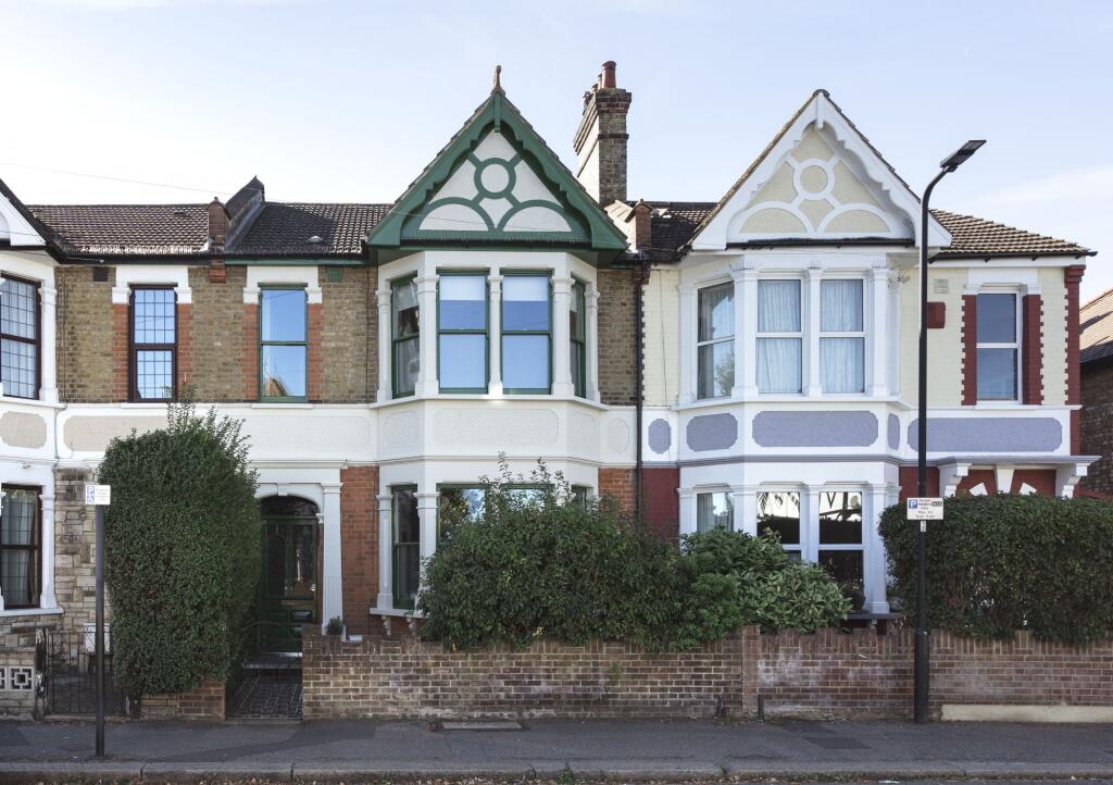 House in London, Leytonstone - View 2
