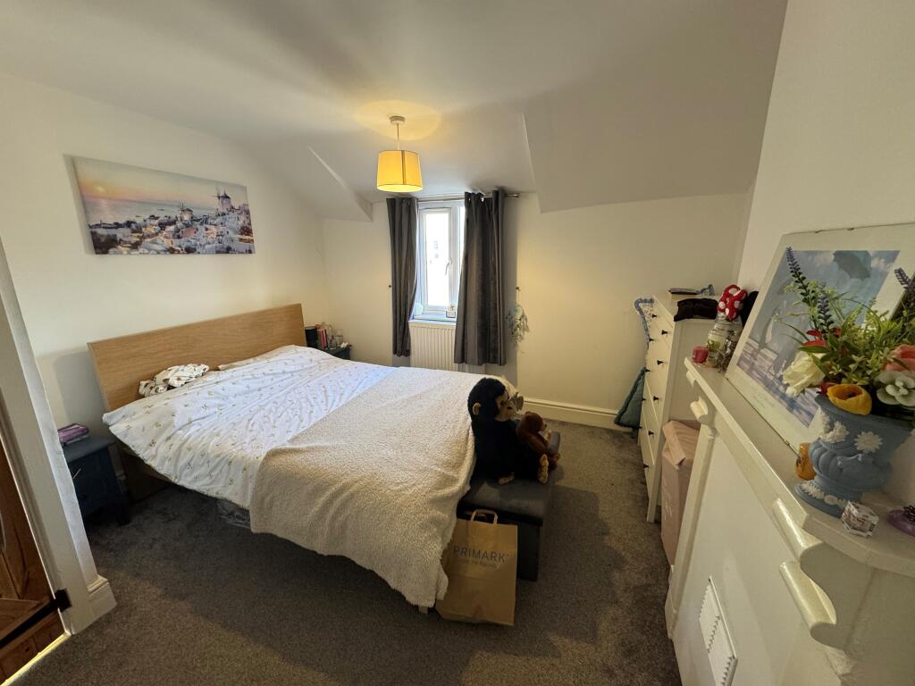 House in Taunton - View 5