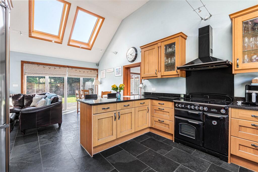 House in Horsham, Coldwaltham - View 2