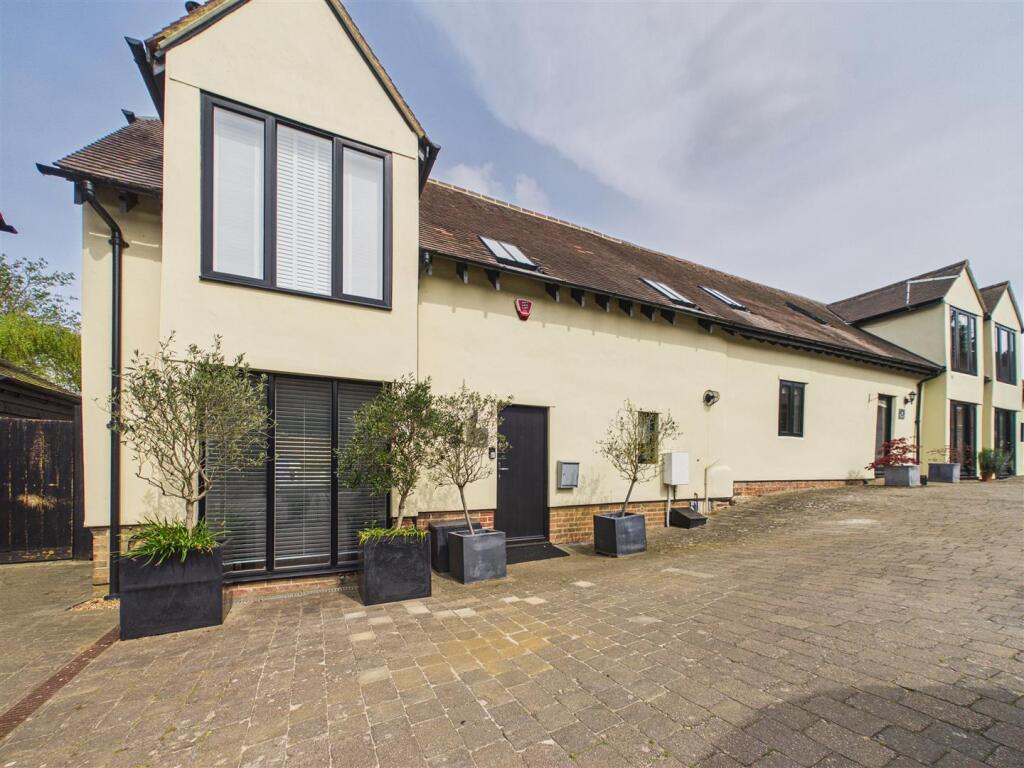 Main image of property: Weston Road, Stevenage