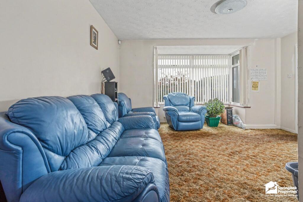Mardale Avenue, Dunstable, Bedfordshire photo 3