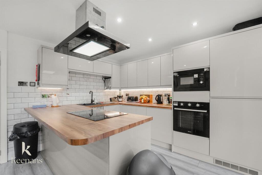 House in Blackburn - View 4