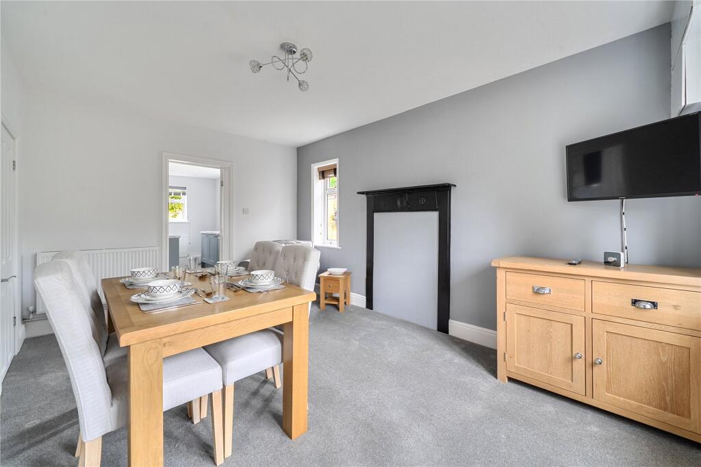 House in Tewkesbury, Woodmancote - View 5