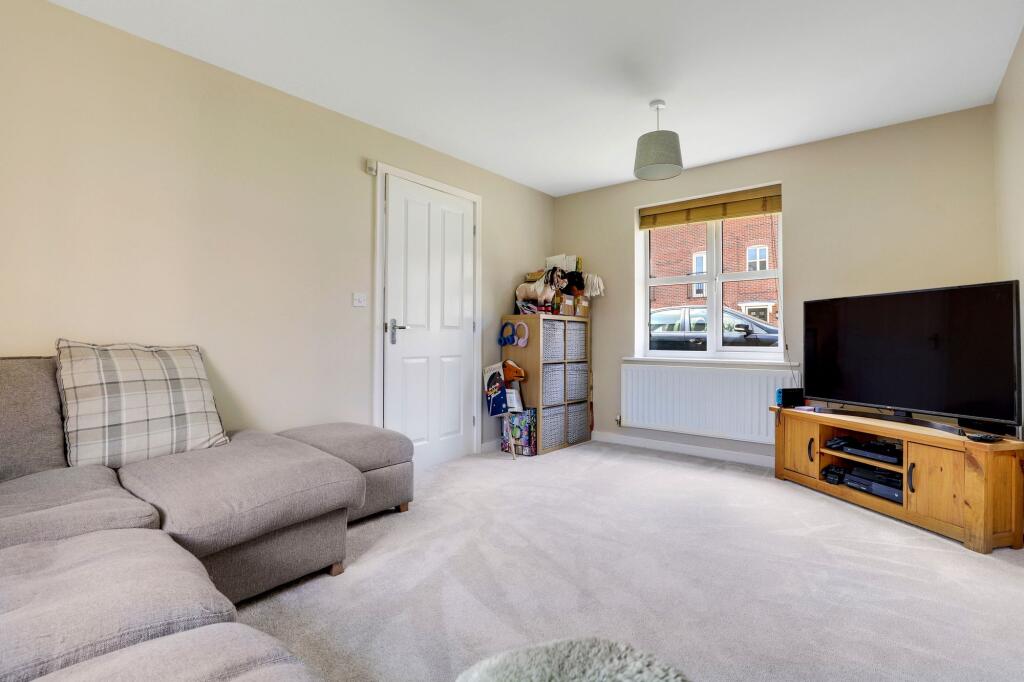 House in Ashfield, Beardall Fields, Hucknall - More