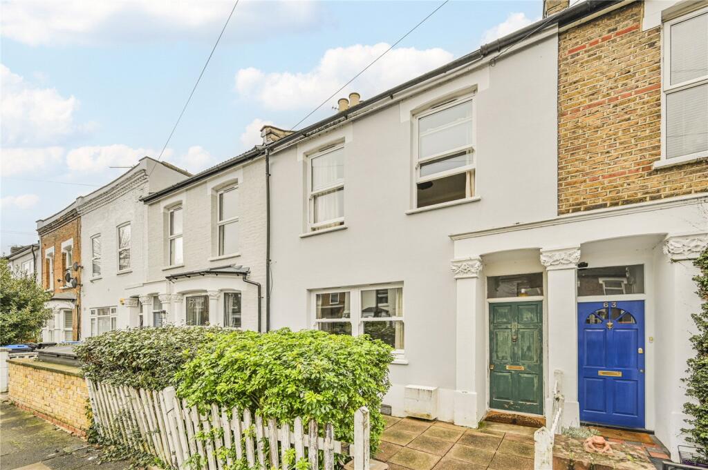 Main image of property: Russell Road, London, N13
