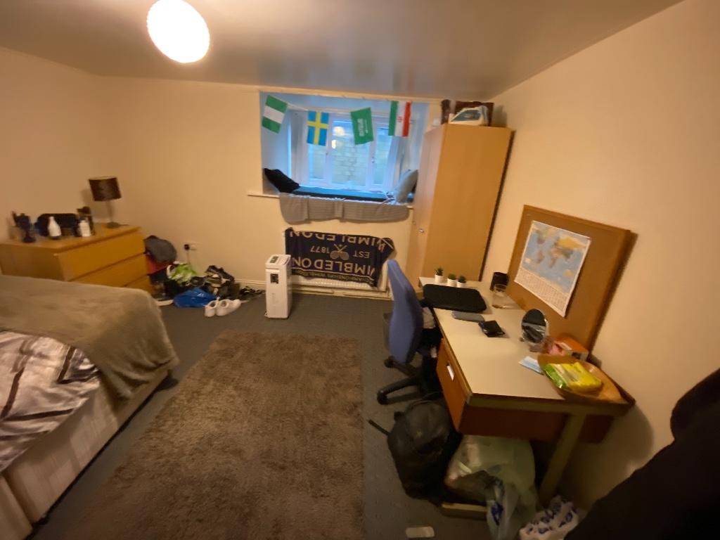 6 bedroom terraced house for rent