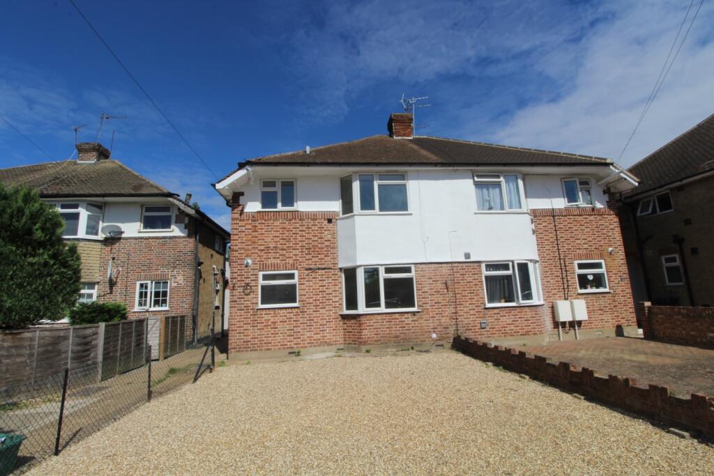 Main image of property: 53 Elmcroft Close, Feltham