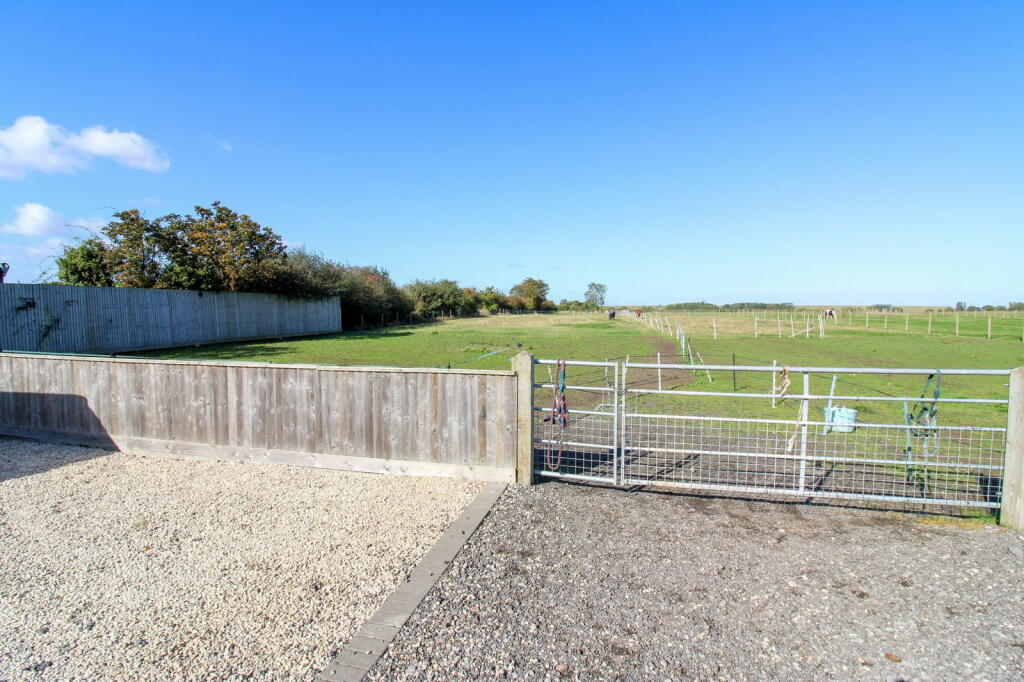 Newbridge Lane, Covenham St. Mary, Louth, LN11 0PQ photo 4