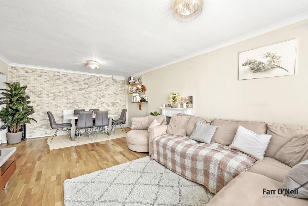 Palmerston Road, Buckhurst Hill, IG9 - View 6
