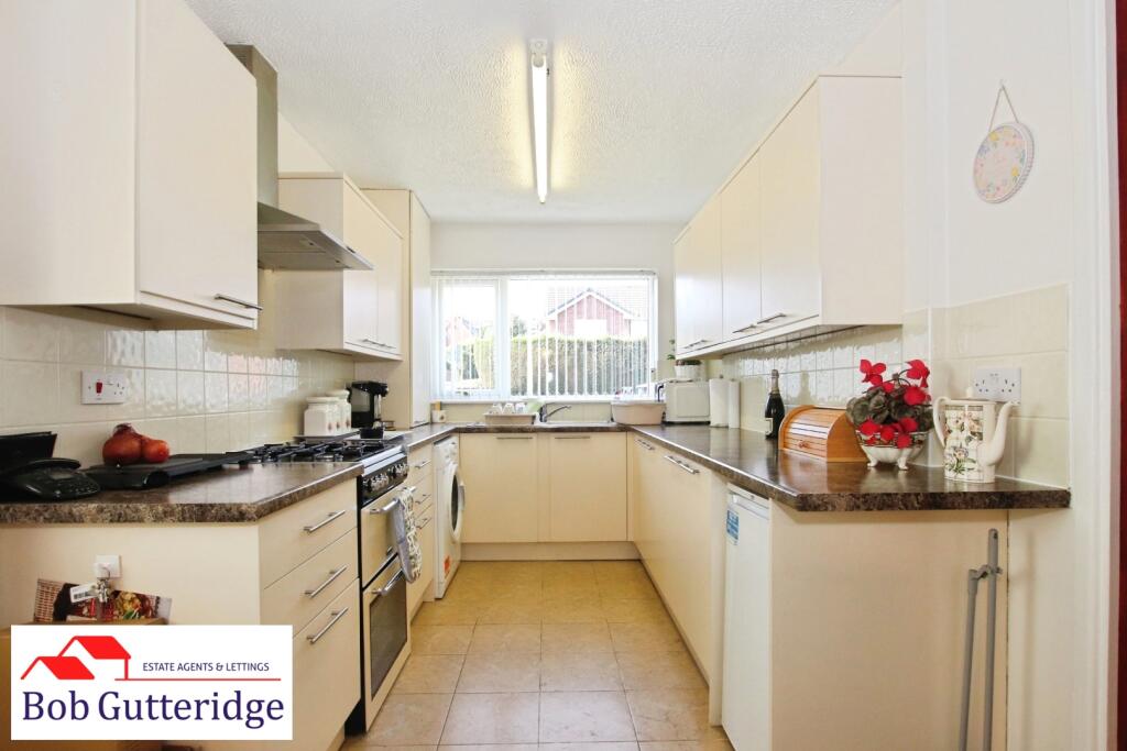 House in Stoke-on-Trent - More