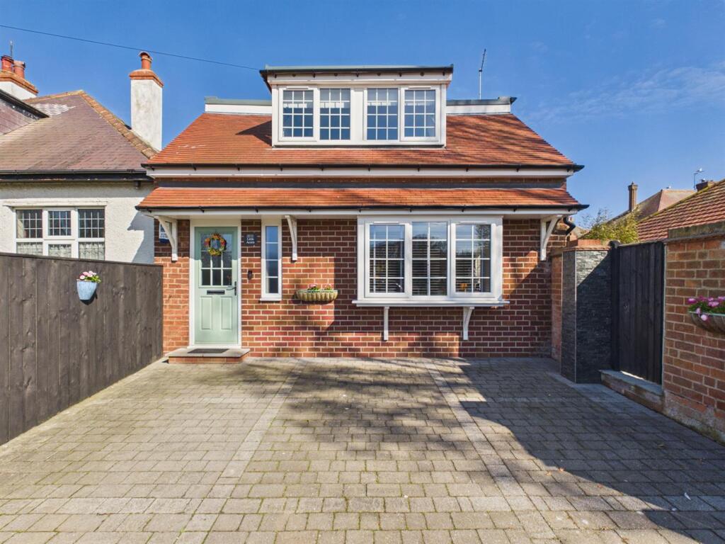 Main image of property: Queensgate, Bridlington