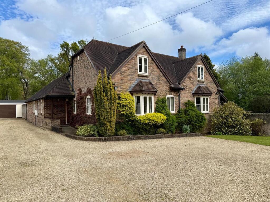 Main image of property: Stapehill Road, Wimborne
