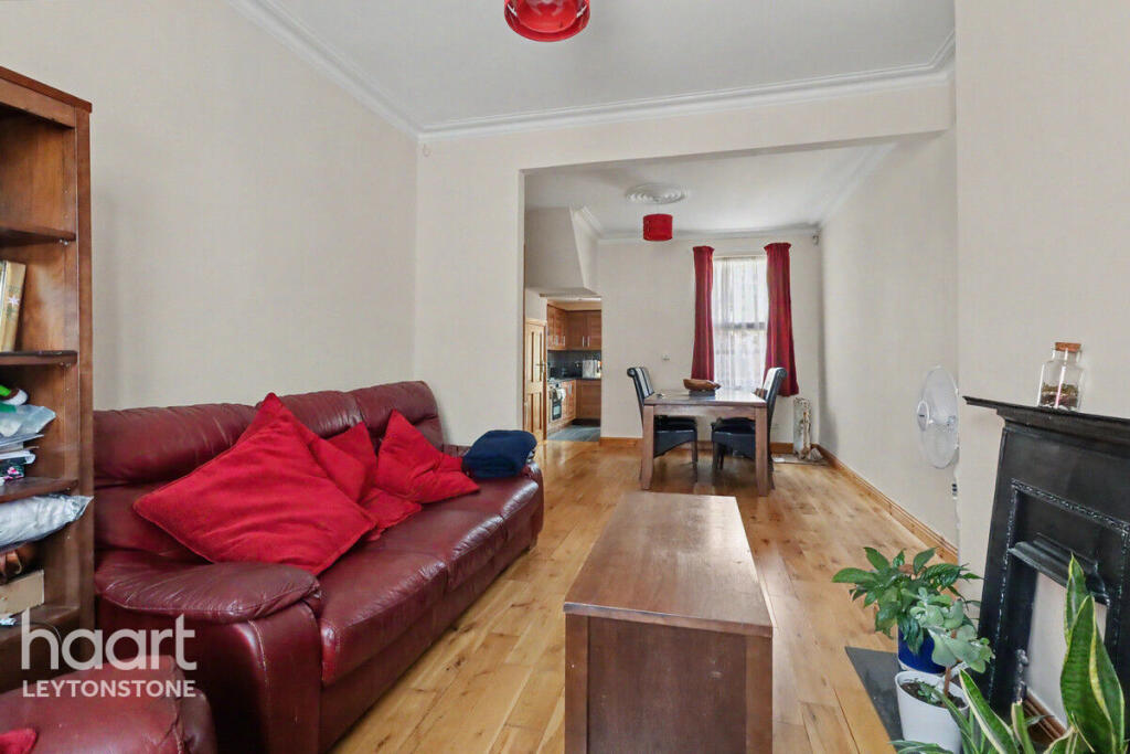 House in London, Cann Hall, Leytonstone - View 2