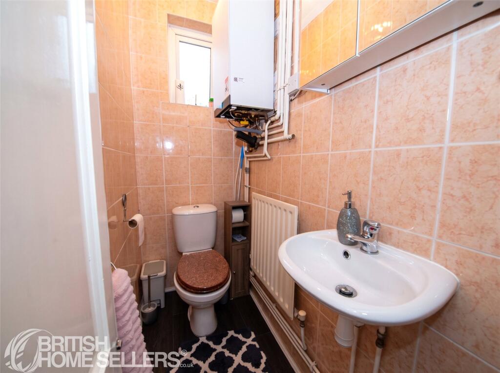 House in Stoke-on-Trent - View 5