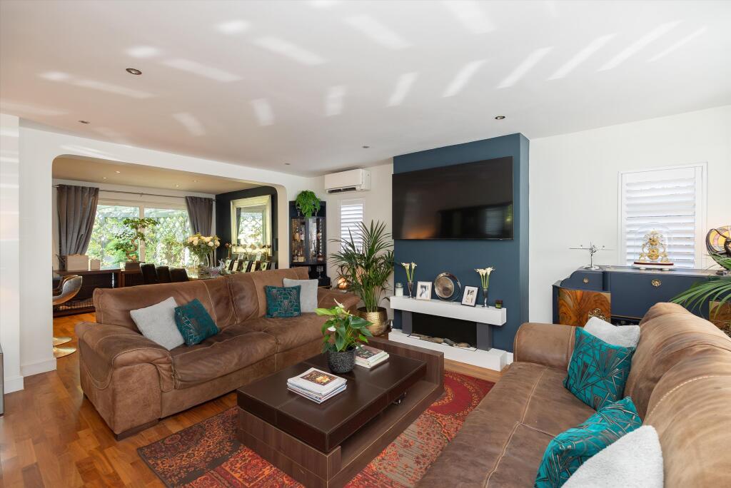 Heath Ridge Green, Cobham, Surrey, KT11 – pohled 2