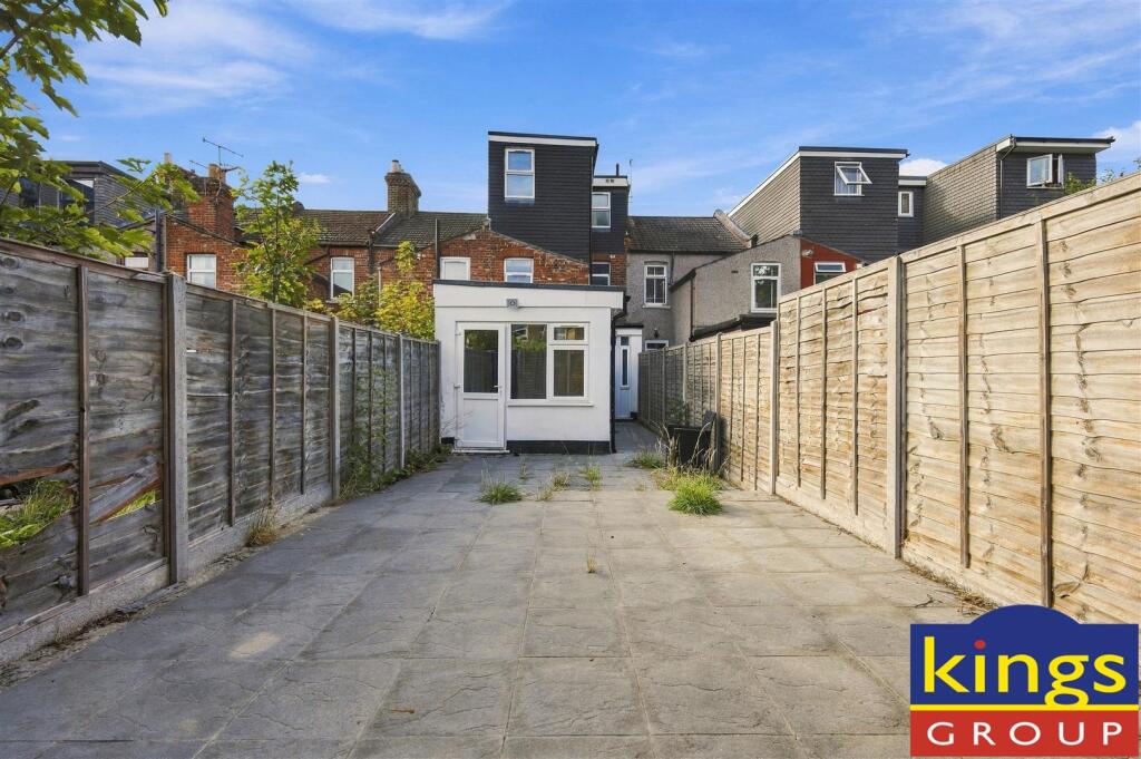 House in London - View 4