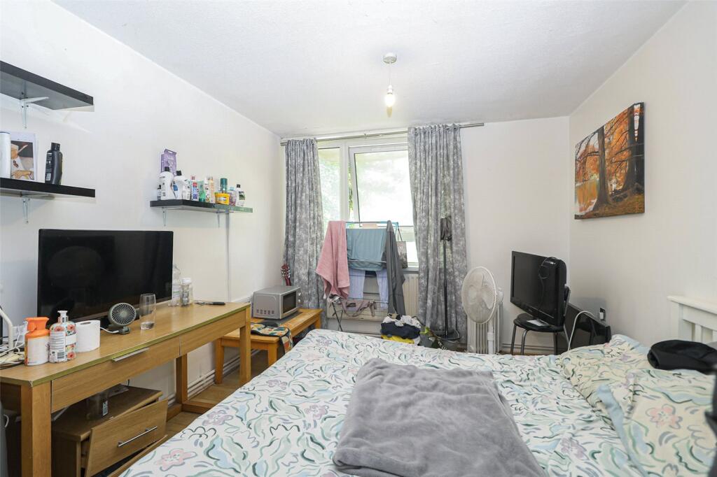 Apartment in London - View 5