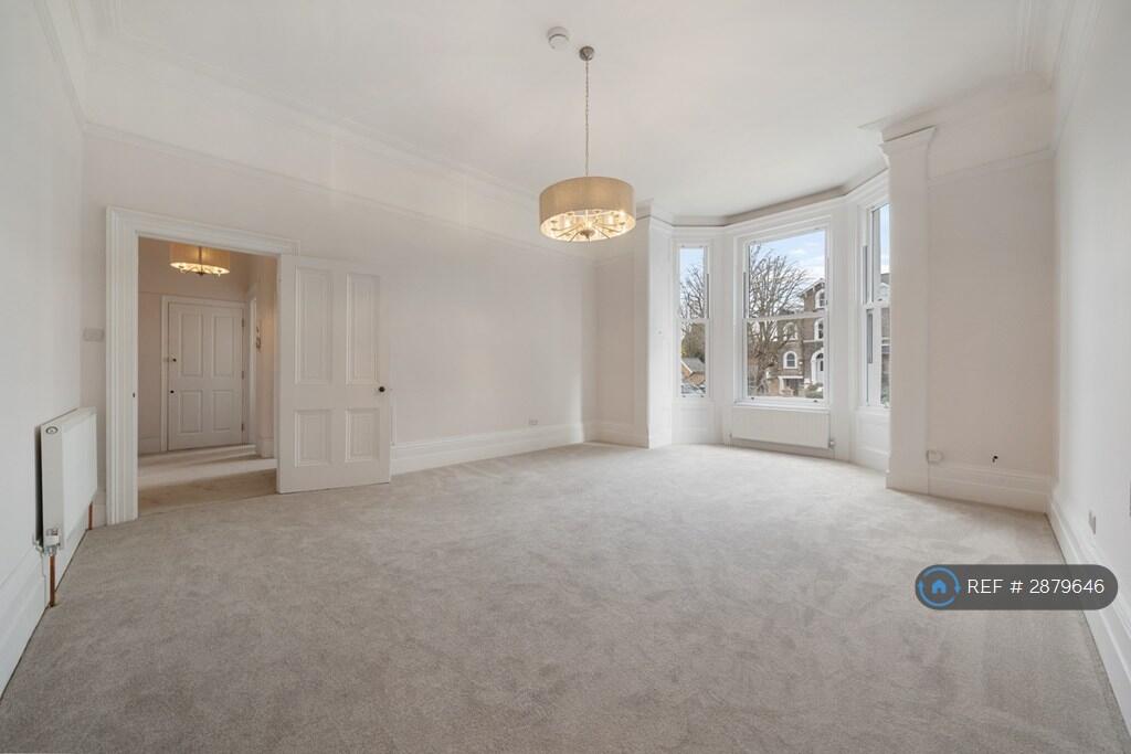 3 bedroom flat for rent