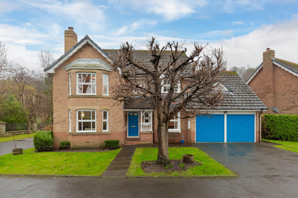 Main image of property: 105 Meadowspot, Morningside, EH10 5UY