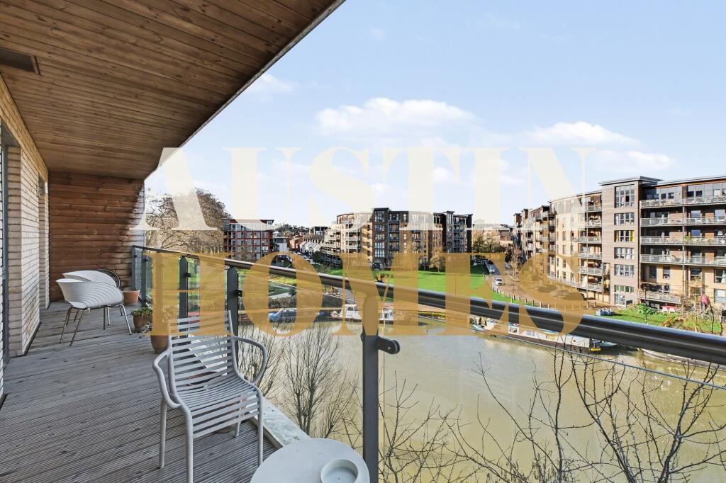 Main image of property: Essex Wharf, London, E5