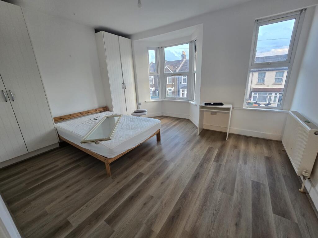 House in London - View 4