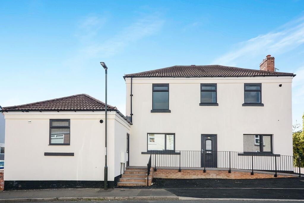 Main image of property: South Street North, New Whittington, Chesterfield, Derbyshire, S43