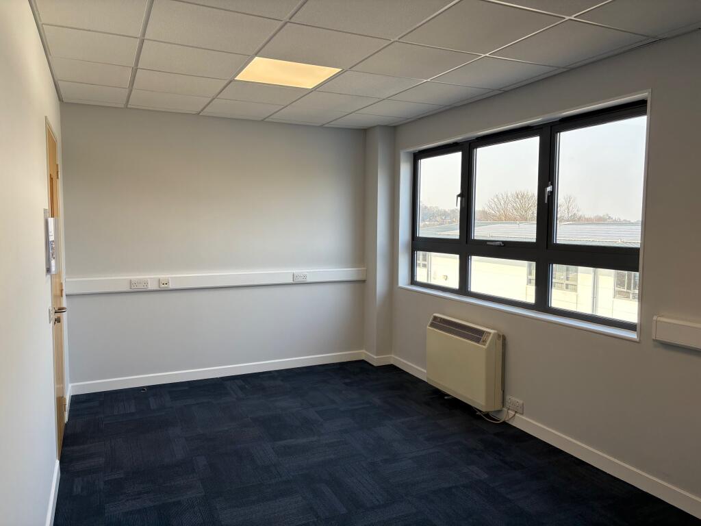 11J to let