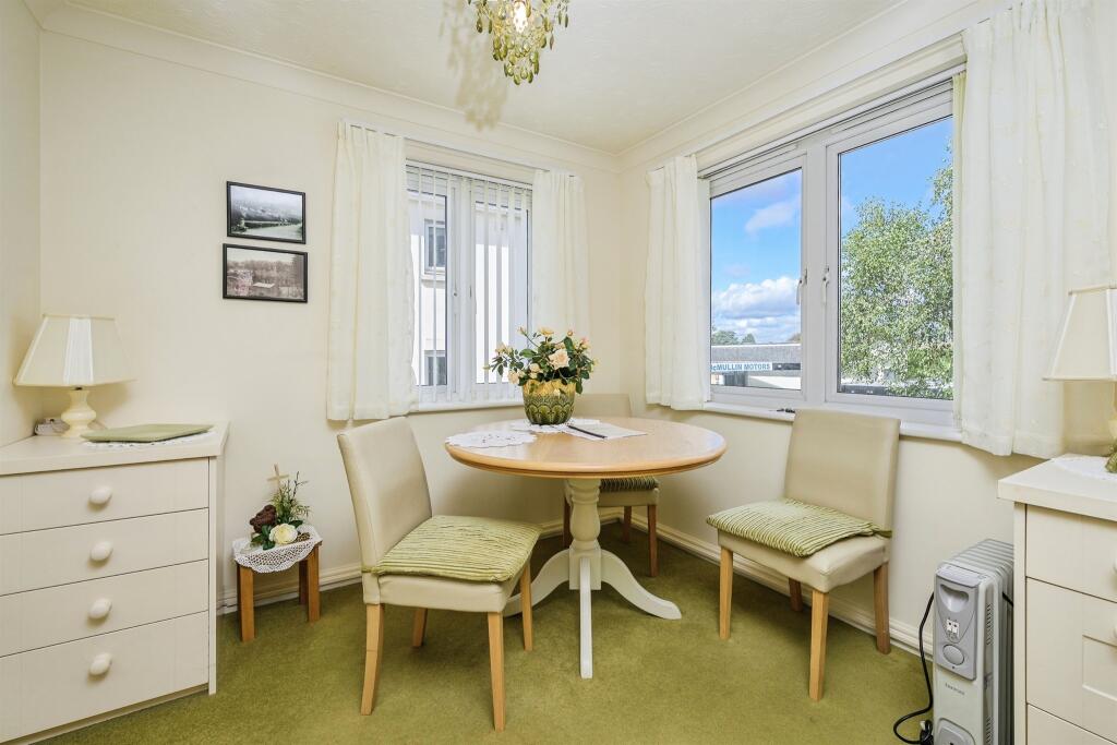 Apartment in Plymouth - View 4