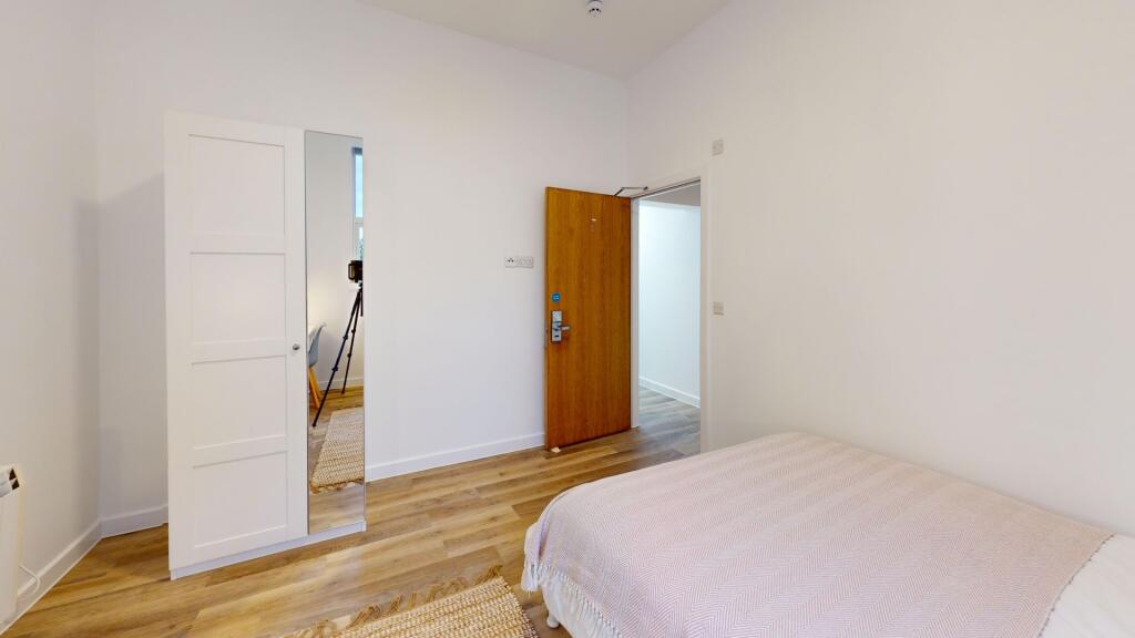 Apartment in Truro - More