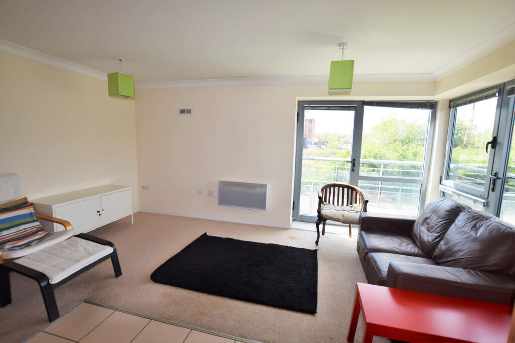 Apartment in Colchester, Hythe - More