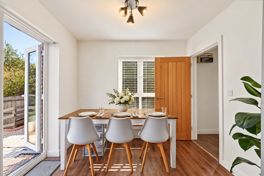 House in Rochester - View 4