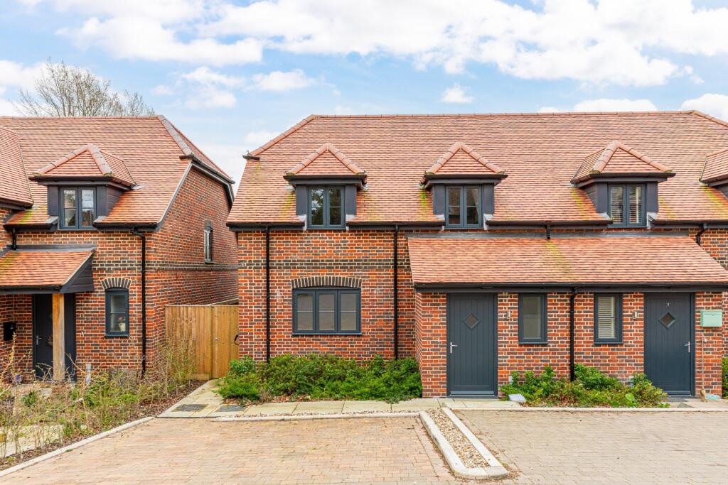 Main image of property: Farm Lane, Great Bedwyn, Marlborough, Wiltshire, SN8