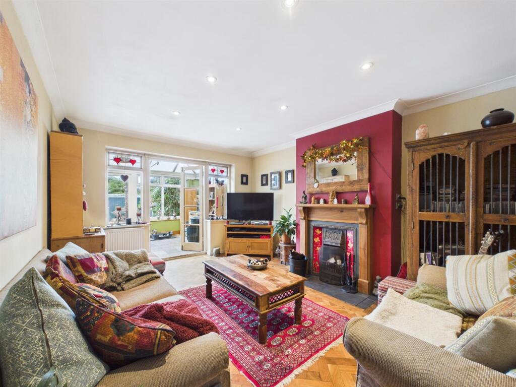 Main image of property: South Coast Road, Telscombe Cliffs, Peacehaven