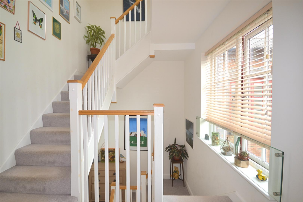 Apartment in Dorchester - View 5