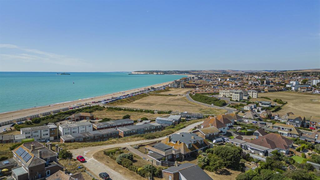 Apartment in Lewes, Seaford - View 3